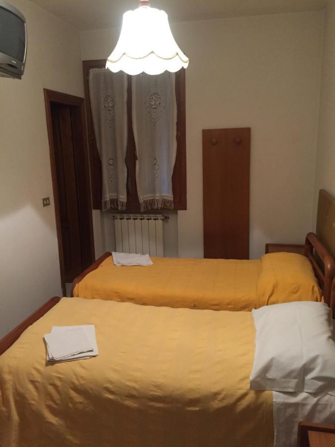 Locanda Del Sole Montese Екстериор снимка