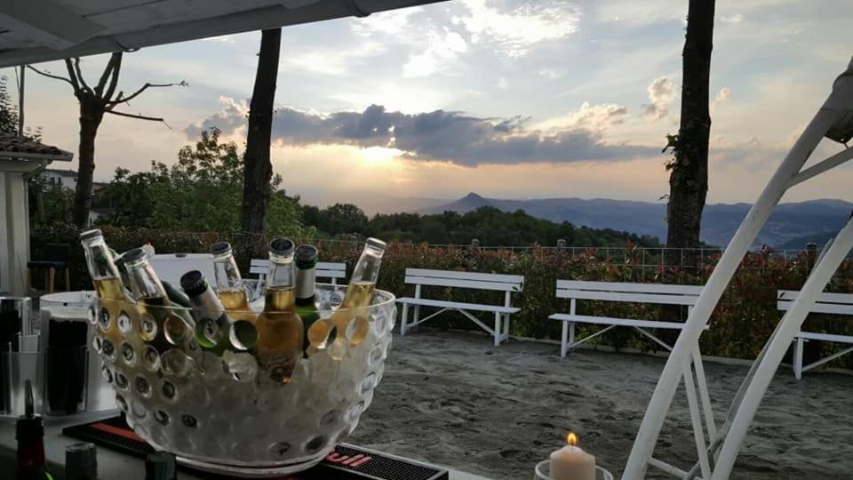 Locanda Del Sole Hotel Montese Екстериор снимка